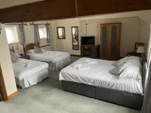The White Lion Hotel