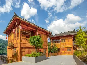 Shan Ye Yu Ge Min Su (Zhan Li dong Zhai branch)